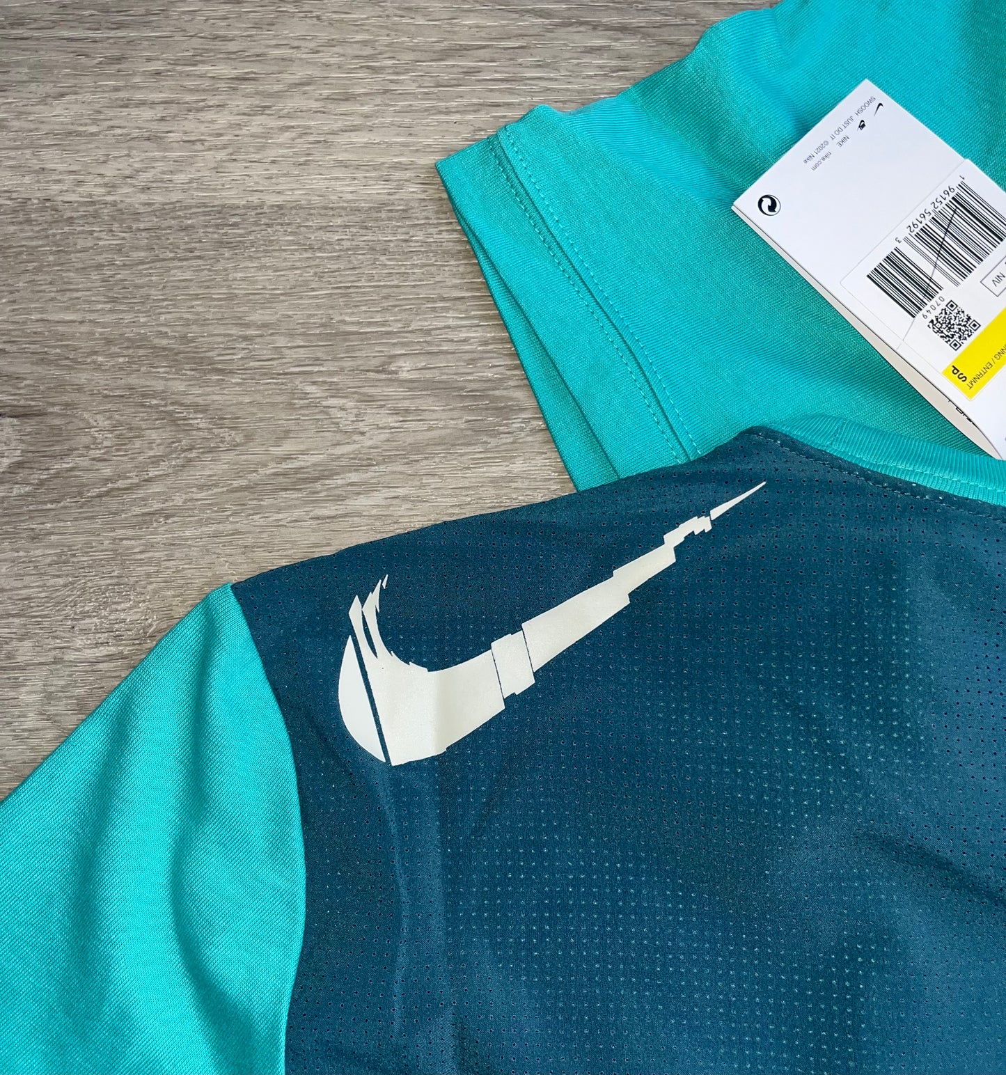 Nike Dri-Fit Broken Tick Top